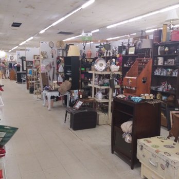 Traderbaker Malls - Flea Markets Near Me - Martinsville, Indiana Traderbaker Malls - Flea Markets Near Me - Martinsville, Indiana