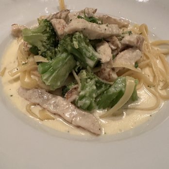 Two Brothers Pizzeria & Restaurant - Fettuccine Alfredo with chicken and broccoli - Pizza Near Me - Miami, Florida Two Brothers Pizzeria & Restaurant - Fettuccine Alfredo with chicken and broccoli - Pizza Near Me - Miami, Florida