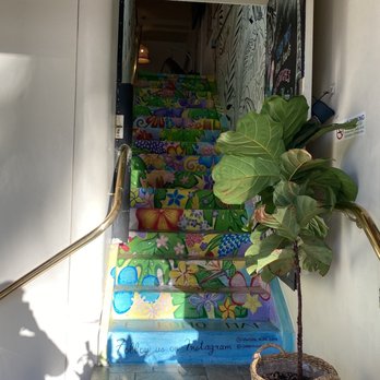 Hawaiian Aroma Caffe - Outdoor stairs leading to coffee shop - Breakfast & Brunch Near Me - Honolulu, Hawaii