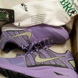 Tried various pairs and yes purple fit/felt the best. Love them!