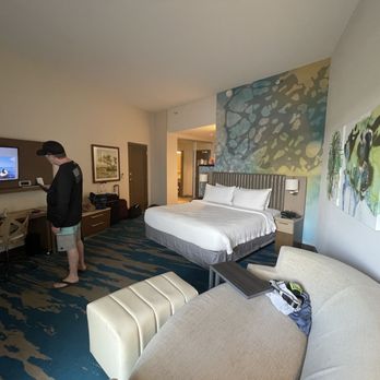 Courtyard by Marriott Faro Blanco Resort - Hotels Near Me - Marathon, Florida