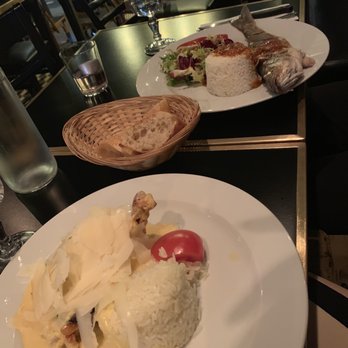 Le Petit Carillon - Chicken and fish - French Near Me - Paris, 75