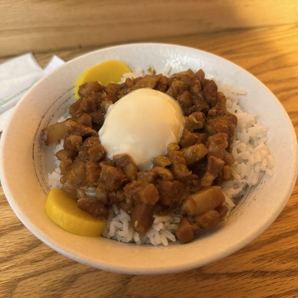 Honolulu Noodle & Co - Neo loco moco - Ramen Near Me - Honolulu, Hawaii