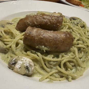 La Pizza Rina - Pesto with Italian Sausage - Italian Near Me - Honolulu, Hawaii La Pizza Rina - Pesto with Italian Sausage - Italian Near Me - Honolulu, Hawaii