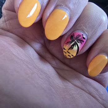Grace Nails and Spa - This was after 2 or 3 weeks. Except for the growth they're still as good as new! - Nail Salons Near Me - Runnemede, New Jersey