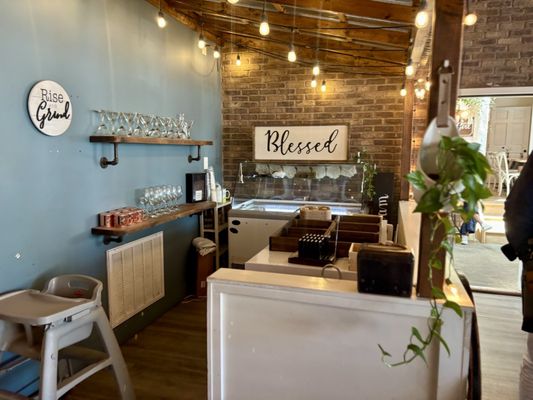 Rise 'N Grind Cafe by null