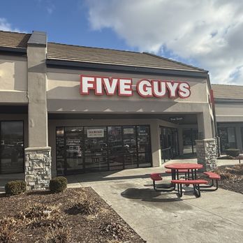 Five Guys - Burgers Near Me - Omaha, Nebraska Five Guys - Burgers Near Me - Omaha, Nebraska