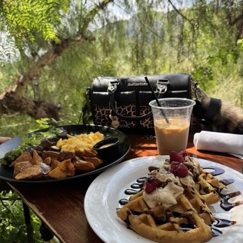 Cafe on 27 - Vanilla latte - Breakfast & Brunch Near Me - Topanga, California