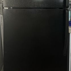 Genesis Appliance Repair - My retro fridge
