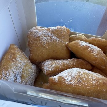 Viland Coffee - Beignets Box 12pcs - Coffee & Tea Near Me - Westminster, California Viland Coffee - Beignets Box 12pcs - Coffee & Tea Near Me - Westminster, California