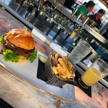 Biergarden Encinitas - New American Near Me - Encinitas, California