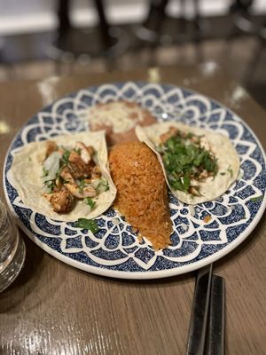 Caló Kitchen + Tequila by null