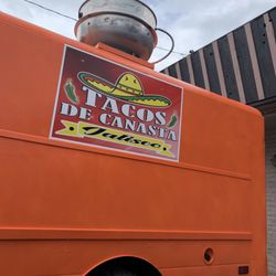 Tacos De Canasta Jalisco - Yummy tacos on a stormy day