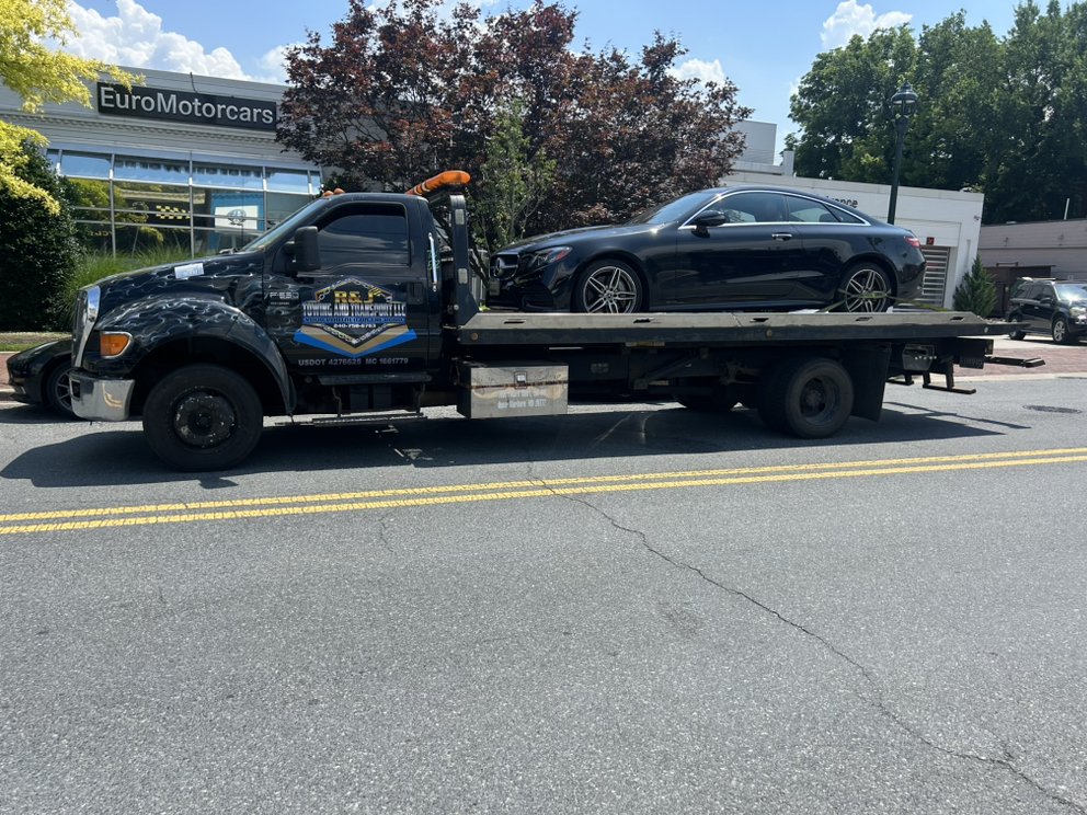 R&J Towing and Transport