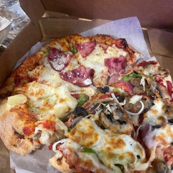 Pizza Port Bressi Ranch - Lahaina (10" Small) and surpreme - Pizza Near Me - Carlsbad, California
