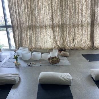 Casa Mannabliss - Yoga Near Me - Delray Beach, Florida