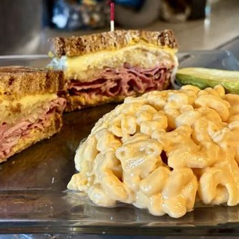 Jason's Deli - Yankee Pastrami Cornbeef sandwich with dill pickle and mac 'n cheese. - Delis Near Me - Sugar Land, Texas