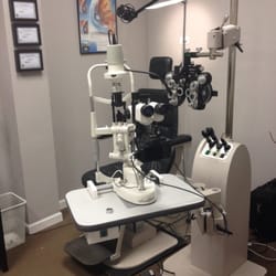 Advanced Eyecare - The Eye Place offers current technology and provides high quality eye care.