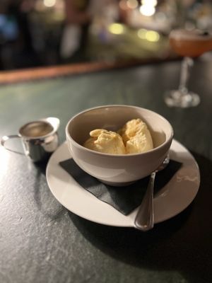 Parker's Bistro by null