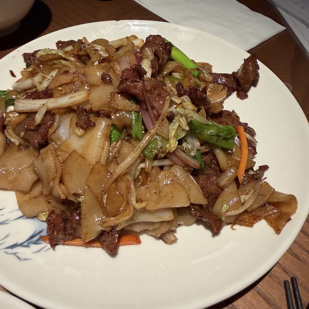 Rh Bistro - RH bistro: pad Thai - Shanghainese Near Me - Falls Church, Virginia Rh Bistro - RH bistro: pad Thai - Shanghainese Near Me - Falls Church, Virginia