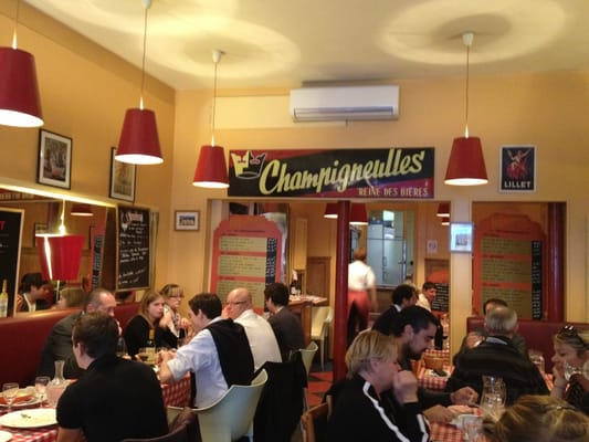 Chez Alphonse by null