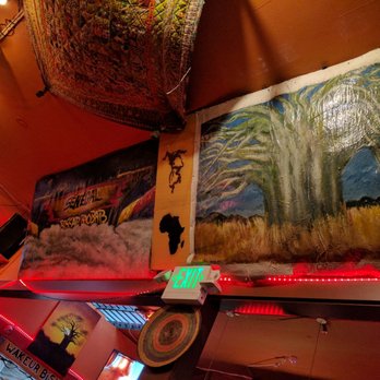 Bissap Baobab - More artwork representing Senegalese culture. - Senegalese Near Me - San Francisco, California