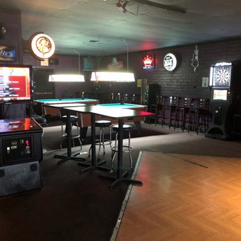 The Pour House - Game Area and Dance Floor - Karaoke Near Me - Shawnee, Kansas The Pour House - Game Area and Dance Floor - Karaoke Near Me - Shawnee, Kansas