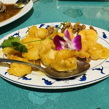 Kirin Restaurant - Walnut prawns - Seafood Near Me - Honolulu, Hawaii Kirin Restaurant - Walnut prawns - Seafood Near Me - Honolulu, Hawaii