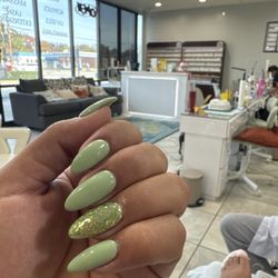 MK Nails & Spa - Fresh fill and gel polish