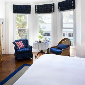 Snug Harbor Inn - Anacapa Room - Hotels Near Me - Avalon, California