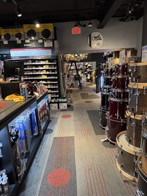 Guitar Center by null
