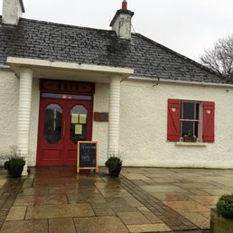 Cute entrance. Cute entrance.