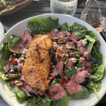Silo Modern Farmhouse - Berry salad with added salmon September 2024 - New American Near Me - Lenexa, Kansas Silo Modern Farmhouse - Berry salad with added salmon September 2024 - New American Near Me - Lenexa, Kansas