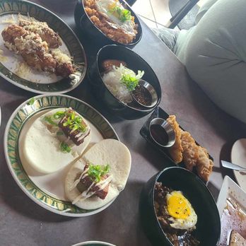 Taps and Hops Eatery - Happy hour!! Amazing and ono grinds!! - Gastropubs Near Me - Kapaʻa, Hawaii