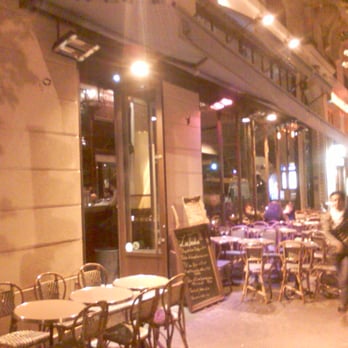 Les Foudres - La facade, il n'y a pas grand monde en semaine. Notez que la terrasse est chauffée :) - Bistros Near Me - Paris, 75 Les Foudres - La facade, il n'y a pas grand monde en semaine. Notez que la terrasse est chauffée :) - Bistros Near Me - Paris, 75