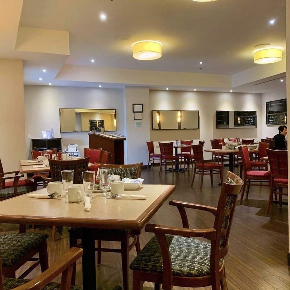 Holiday Inn - Hotels Near Me - Laval, Quebec