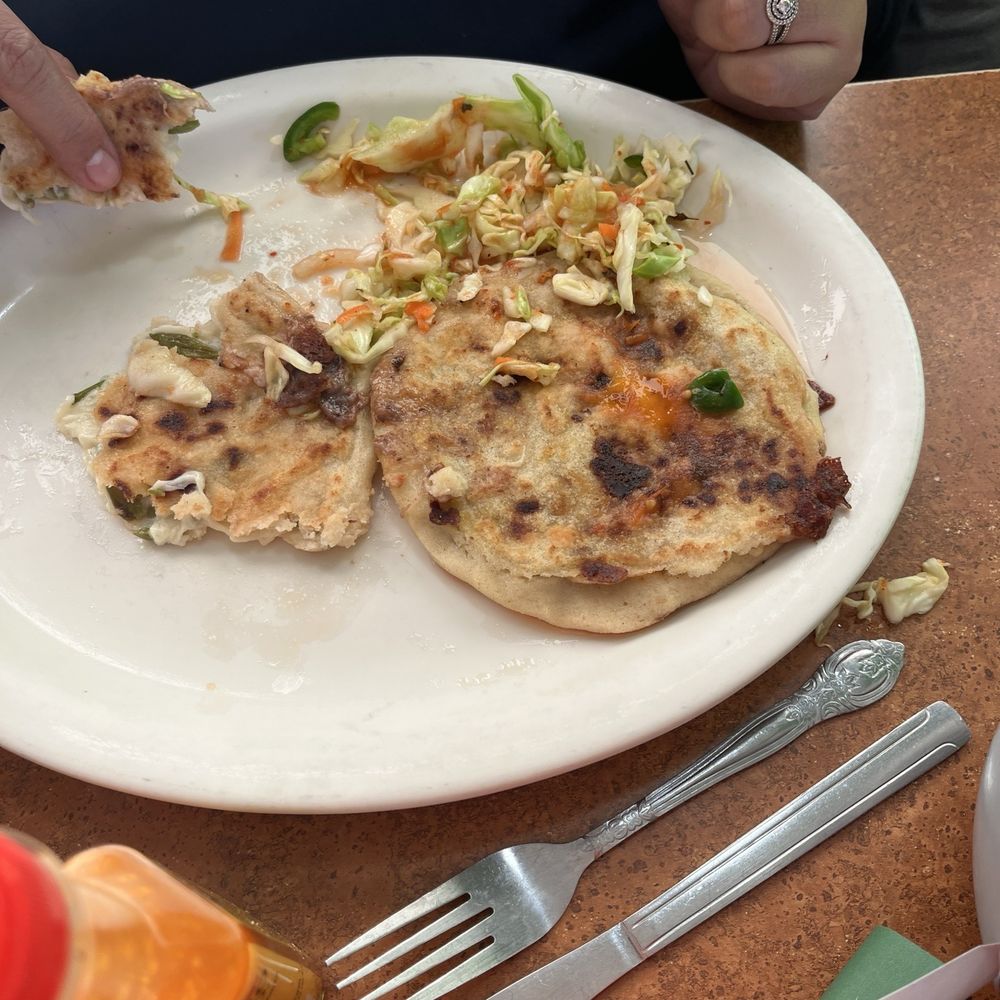 Glady's Restaurante Salvadoreño - Wife having her favorite pupusas - Salvadoran Near Me - Mesa, Arizona Glady's Restaurante Salvadoreño - Wife having her favorite pupusas - Salvadoran Near Me - Mesa, Arizona