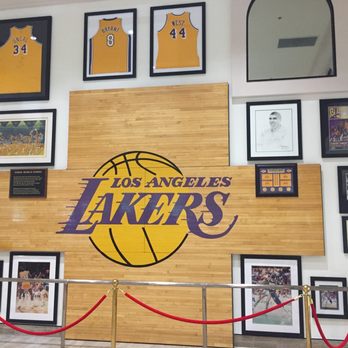 EddieWorld - Lakers tribute wall - Service Stations Near Me - Yermo, California