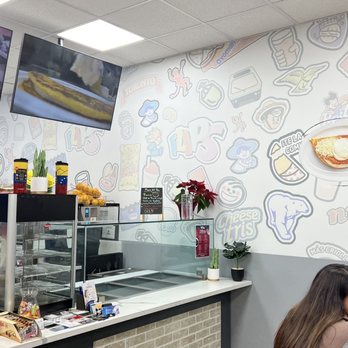 Sabor Venezolano Atlanta - Nice bright artwork ! - Venezuelan Near Me - Alpharetta, Georgia Sabor Venezolano Atlanta - Nice bright artwork ! - Venezuelan Near Me - Alpharetta, Georgia