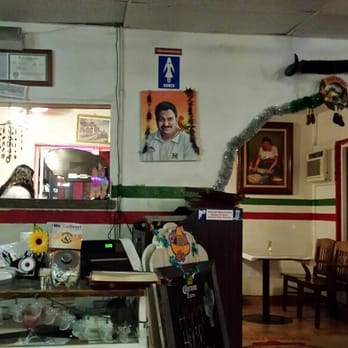 Los Garcia's - Inside the resturant.......... - Mexican Near Me - Kailua, Hawaii Los Garcia's - Inside the resturant.......... - Mexican Near Me - Kailua, Hawaii