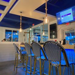 Backwaters - Bar seating