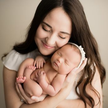 Dreamsweet Studio - Newborn family photography - Session Photography Near Me - Pelham, Alabama Dreamsweet Studio - Newborn family photography - Session Photography Near Me - Pelham, Alabama