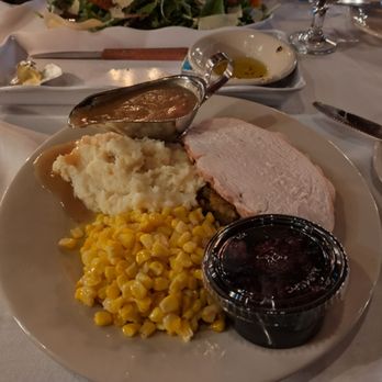 Olde Colonial Café - Turkey dinner special - Seafood Near Me - Norwood, Massachusetts