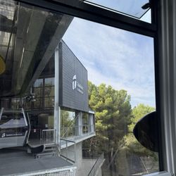 Telefèric de Montjuïc - Non-air conditioned cable car