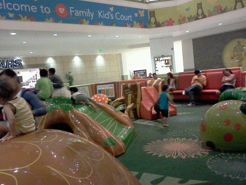 Family Play Space Logo