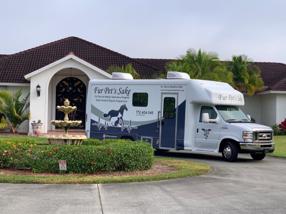 Fur Pet's Sake Mobile Veterinarian Image