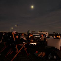 The Beach Genie - Catching up with old friends around a beautiful bon fire.