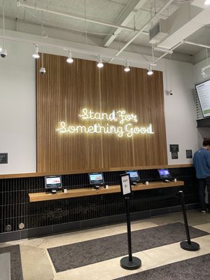 Shake Shack Bridgeport Village by null