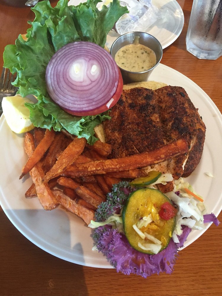 Order Mahi Sandwich food online from Sailfish Marina Resort store, West Palm Beach on bringmethat.com