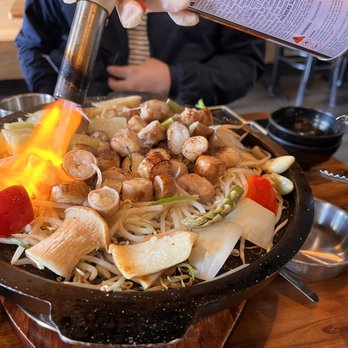 Gooyi92 - Searing the large intestines - Korean Near Me - Irvine, California Gooyi92 - Searing the large intestines - Korean Near Me - Irvine, California